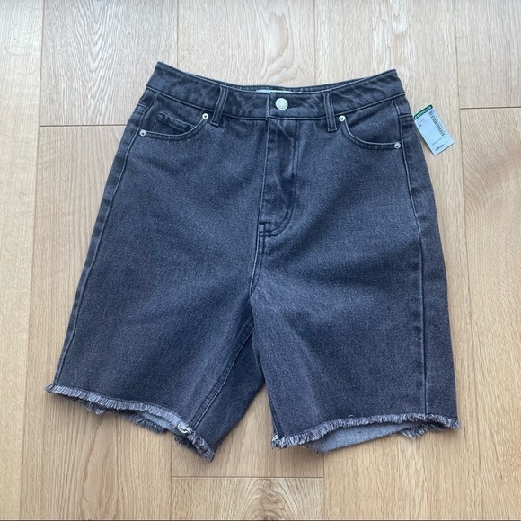 NWT TWIK HIGH WAISTED MOM 90's JEANS SHORTS - 26 - Picture 7 of 14